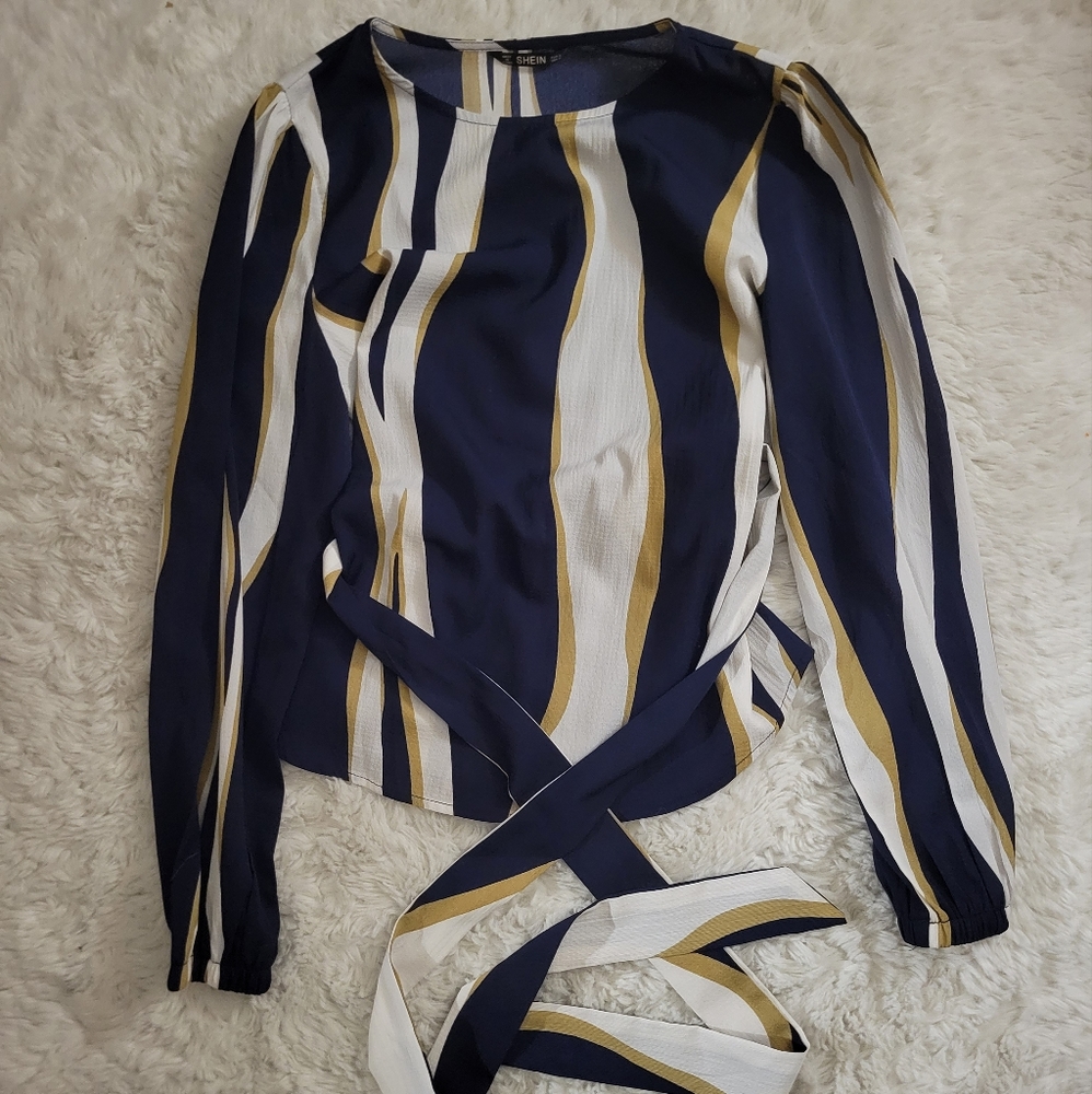 2 Shein blouses - Picture 2 of 2